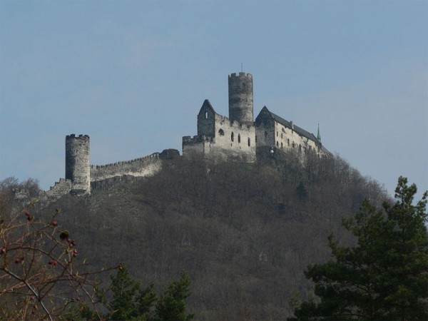 hrad bezdz.jpg
